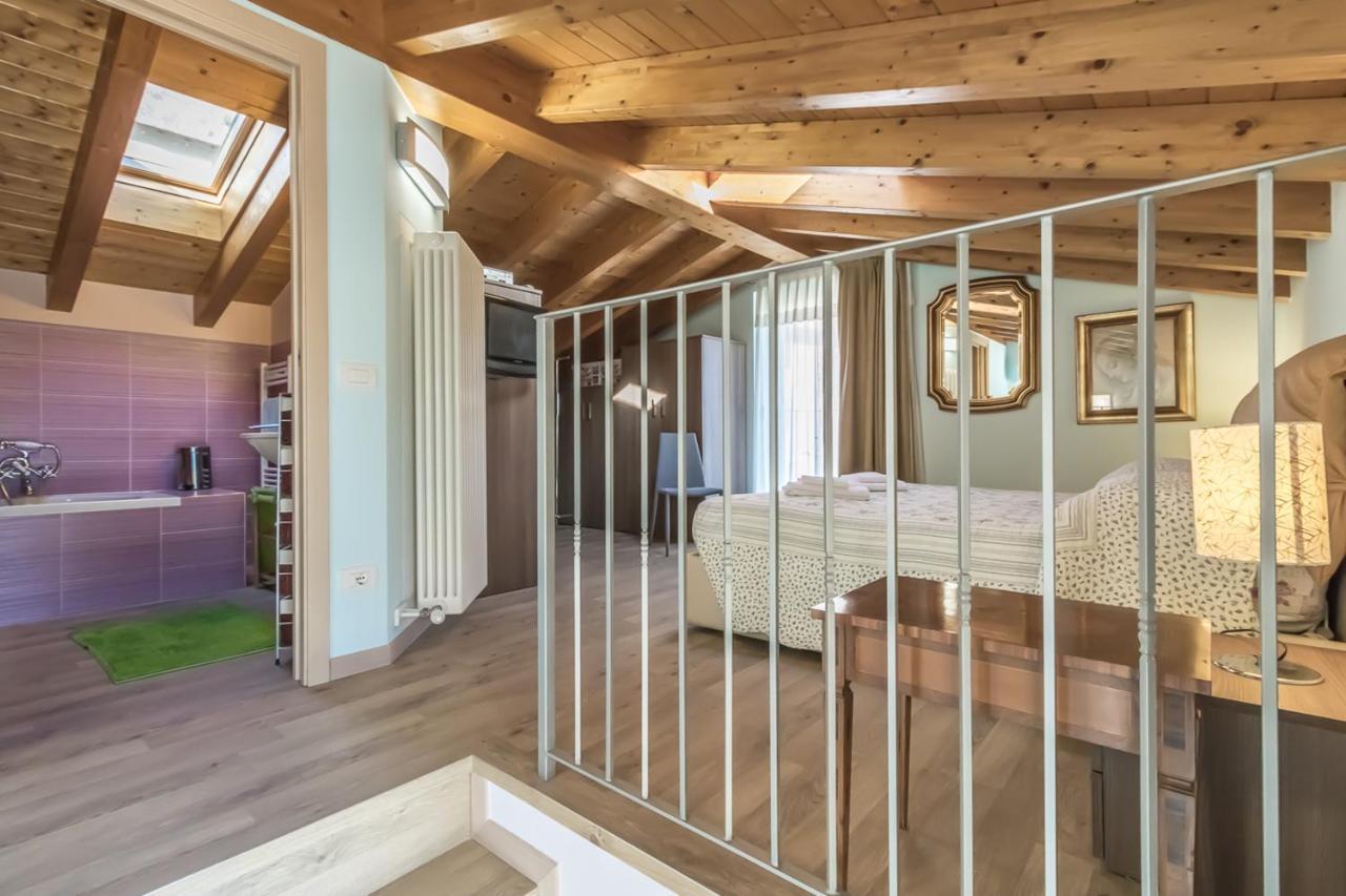 Apartment Rebecca - Tremezzina Mezzegra エクステリア 写真
